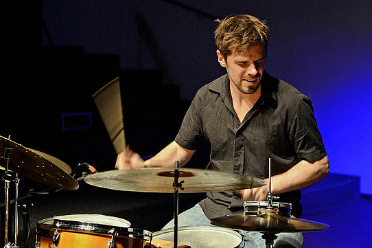 Jonas Burgwinkel    Jazz     Schlagzeuger    Drummer    Live-Konzert    Altes Pfandhaus Köln    2013