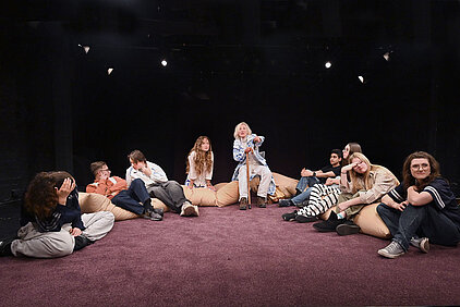 Theater BlackBox - Bist du solidarisch, oder bist du ein Arschloch?