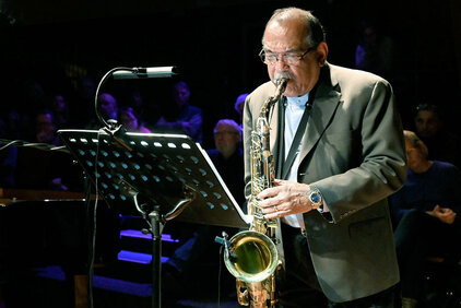 Ernie Watts